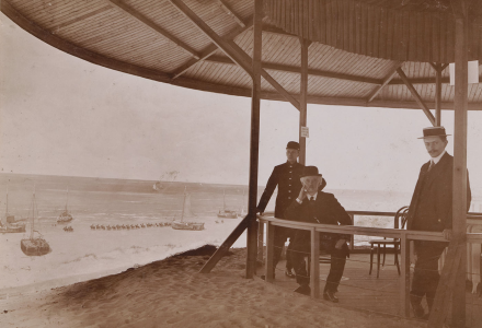 Three gentlemen on the Panorama Mesdag belvedere.