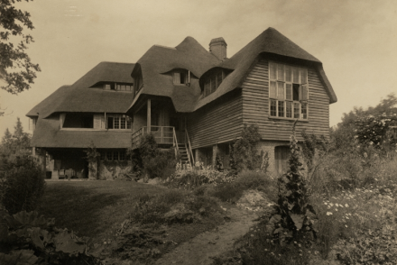 The Kroft country house, Aerdenhout, 1918. Architect: A.P. Smits. Photographer: unknown.