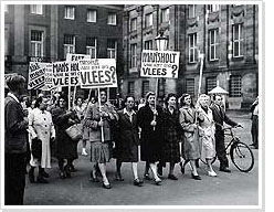  Women demanding meat,1948