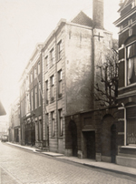 De schouwburg van Van Peeren in de Wijnstraat, waar het genootschap Diversa sed Una van 1823 tot 1873 onderdak genoot