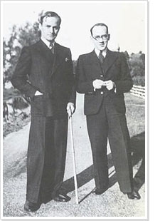 A. Roland Holst (links) en Jan Engelman, oktober 1939