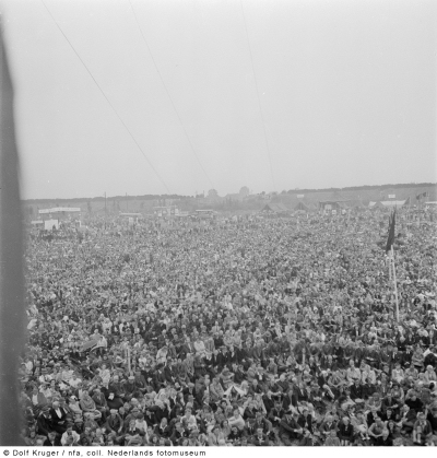 Zomerfeest De Waarheid (1949).